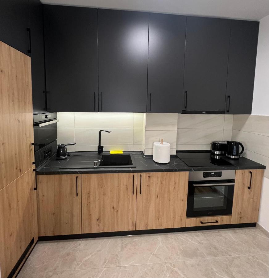 Jungle Lux Apartment Čačak Extérieur photo