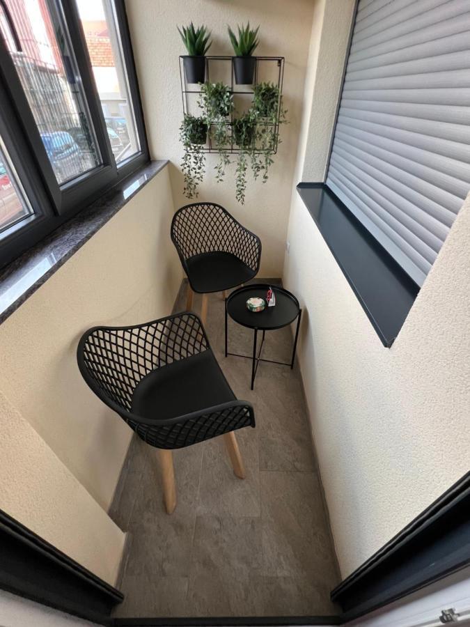 Jungle Lux Apartment Čačak Extérieur photo